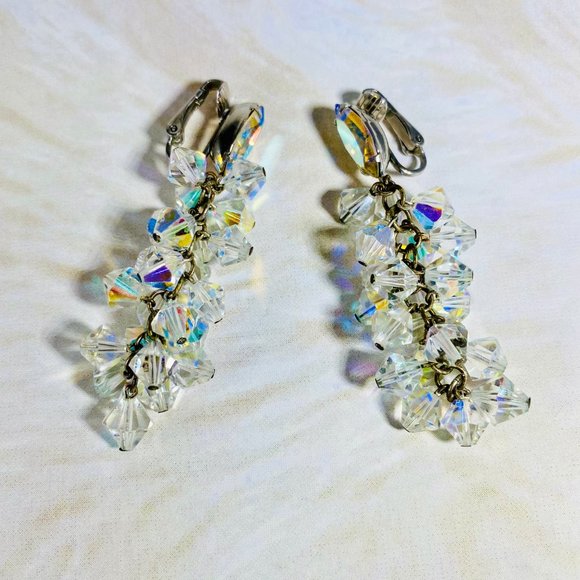 Vintage Jewelry - Delicious AB Crystal grape cluster clip earrings